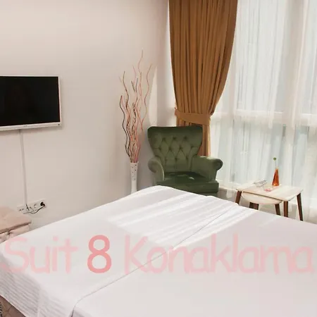 8 Konaklama